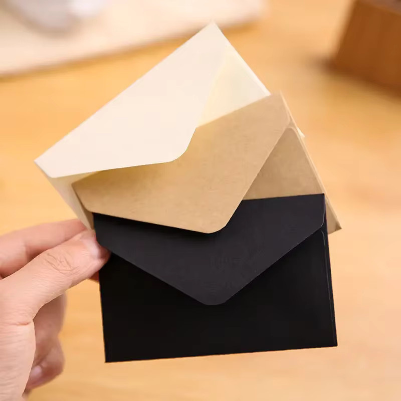 100 Stück Kraft-Mini-Umschläge aus Kraftpapier in Braun und Schwarz für Geschenkkarten und Visitenkarten, B: 10,5 cm, H: 7 cm - Bild 4