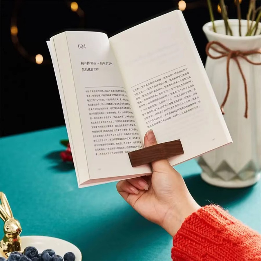 QHSPE Daumen-Lesezeichen aus Holz in Schwarz und Braun als praktische Buchstütze und Seitenhalter für Erwachsene - Bild 6