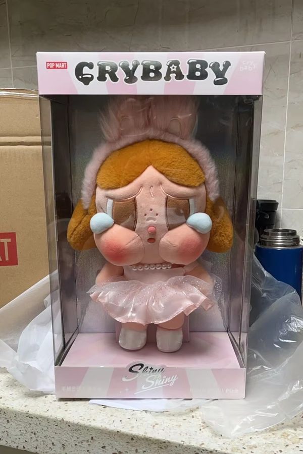 POP MART CRYBABY Weinen Babe Serie Vinyl Puppe Blind Box Mystery Box Kawaii Figur in Pink - Bild 2