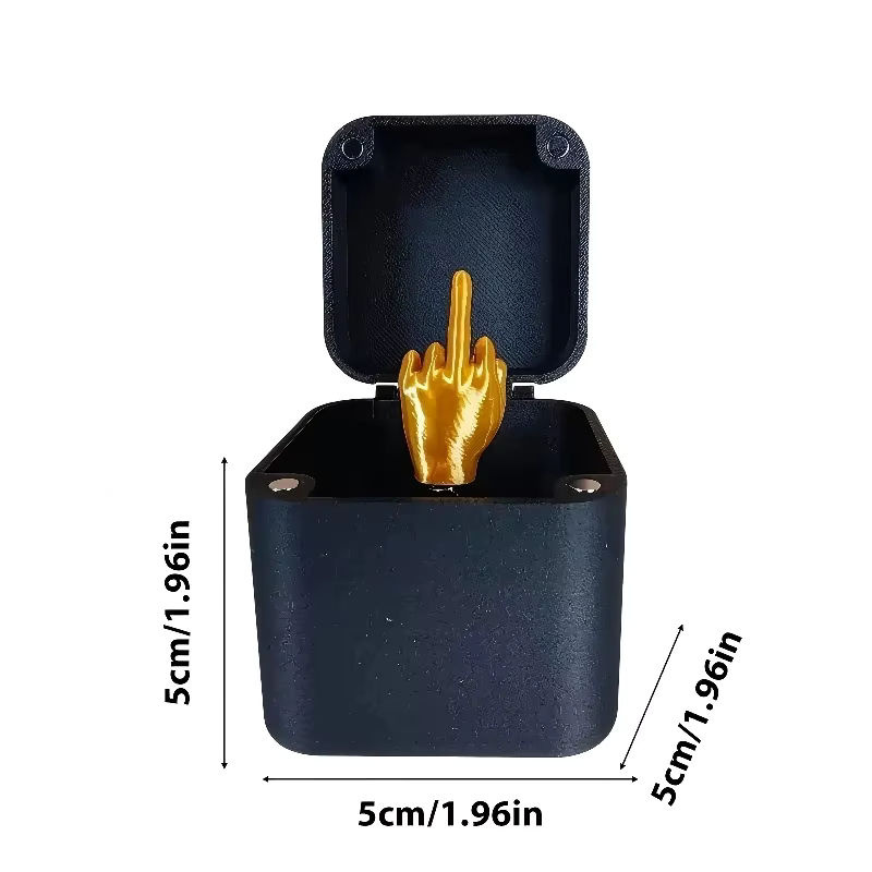 Lustiger Mittelfinger in Box als Schreibtischdekoration aus Kunstharz in Schwarz und Gold - Bild 6