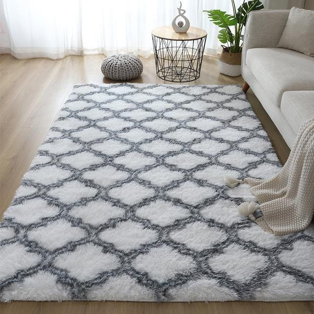 Flauschiger Teppich von Yiran Furniture in Weiß mit Rautenmuster für Wohnzimmer, Schlafzimmer oder Kinderzimmer, B/T: 160 x 230 cm - Bild 1