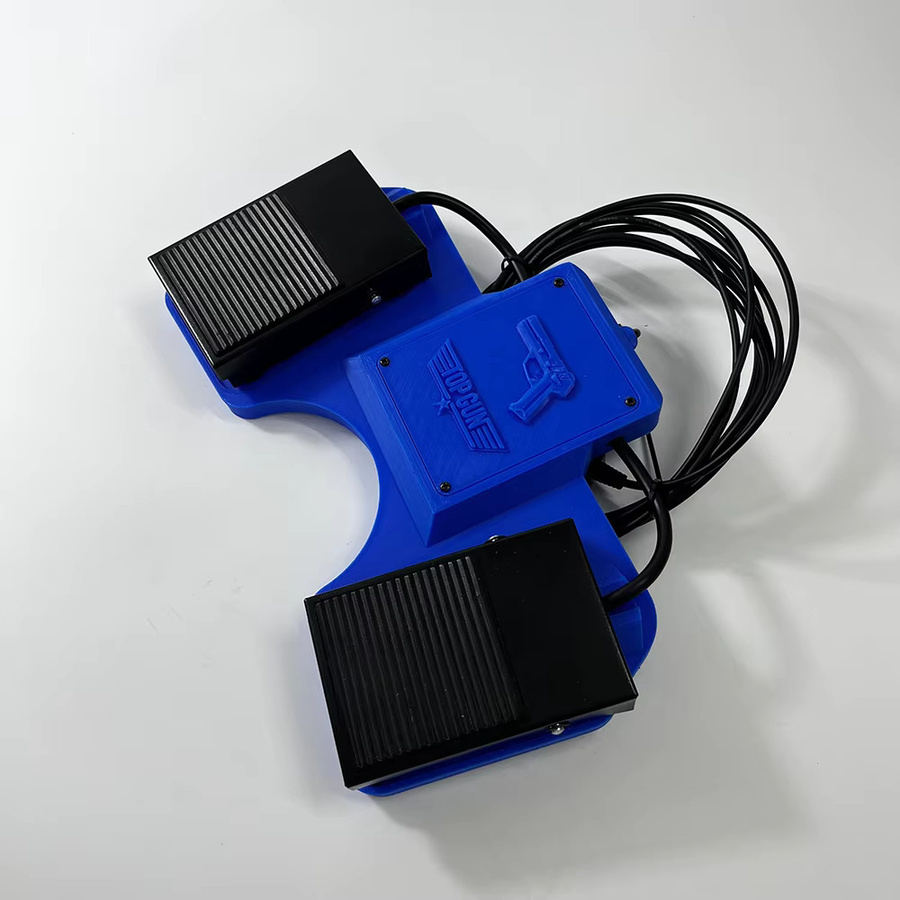 Multifunktionale USB-Lichtpistole für PC-Shooter-Spiele in Schwarz mit Pedal und 3D-Druck-Ersatz für Arcade-Spielknöpfe - Bild 2