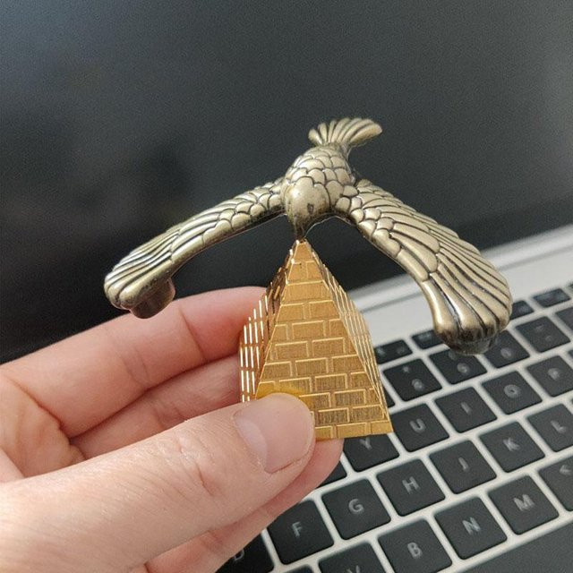 Balancevogel-Spielzeuge mit Pyramiden-Kombinationsset, Physikalische Wissenschaft - Bild 1