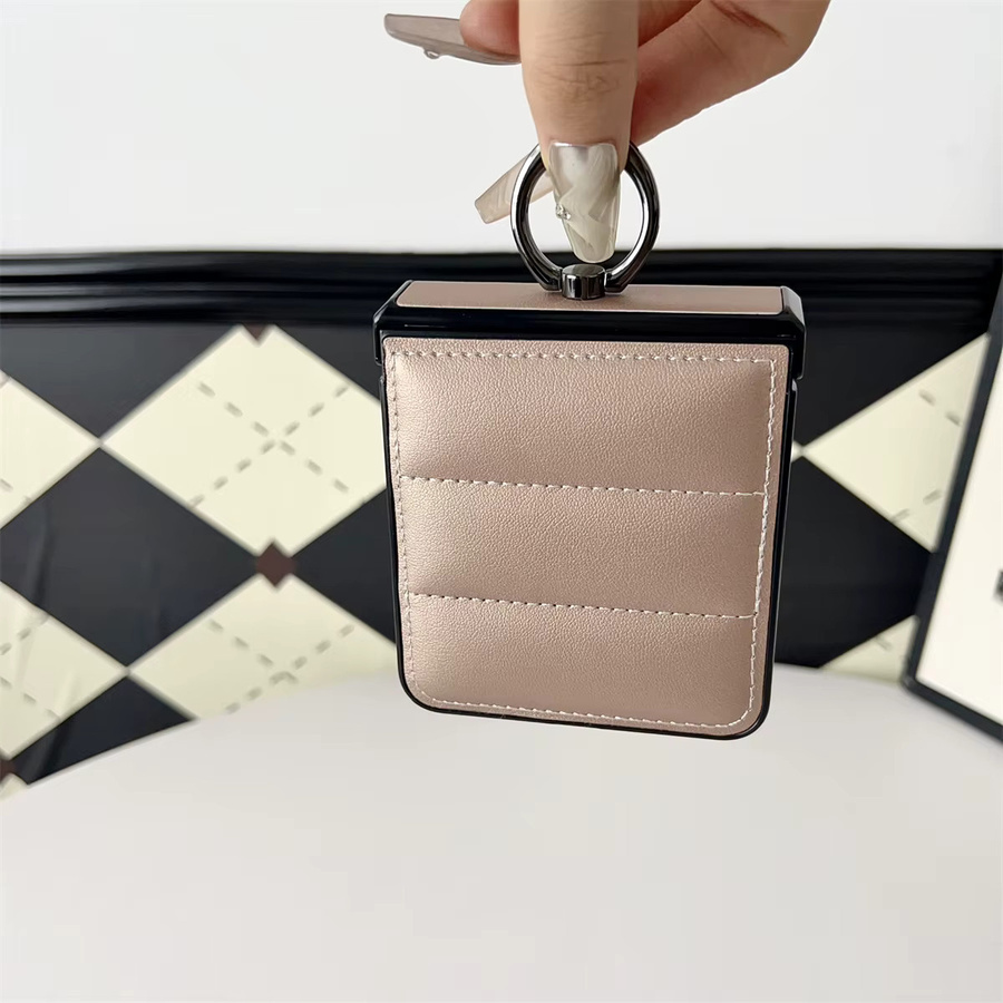 Leder Daunenjacke Handyhülle für Samsung Galaxy Z Flip7 Flip6 Flip5 Flip4 mit Ringhalter und Scharnierschutz in Grün - Bild 2