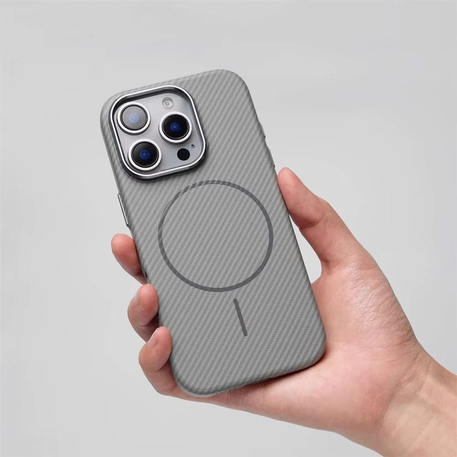 YUEDESHENG Magnetische Slim Hard Case mit Carbon Faser Muster für iPhone 17 Pro Max, 16, 15, 14, MagSafe kompatibel, Schwarz/Grau - Bild 2