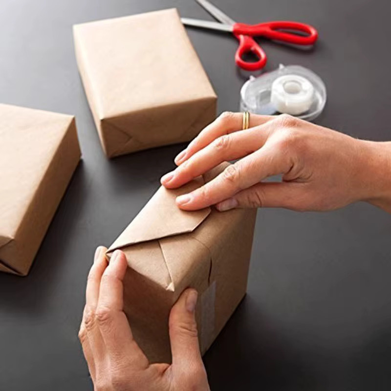 Biologisch abbaubare Kraftpapierrollen in Braun zum Verpacken von Blumensträußen und Geschenken - Bild 2