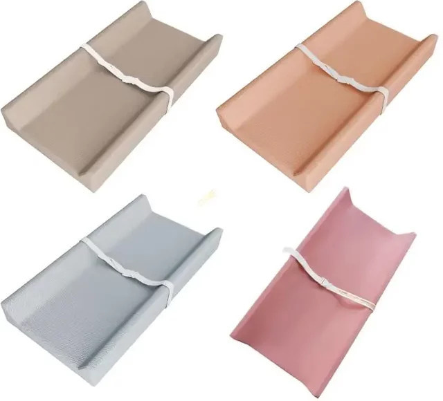 Wasserabweisende Wickelunterlage aus PU-Leder mit Befestigungsgurt in Beige - Bild 1