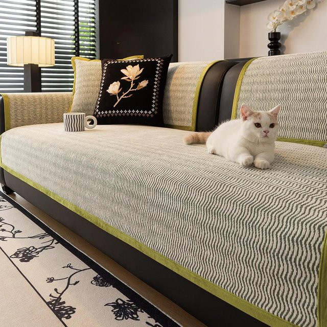 Chenille Sofabezug in Beige mit Wellenlinienmuster, weich und verdickt, B/B: 70 x 70 cm - Bild 1