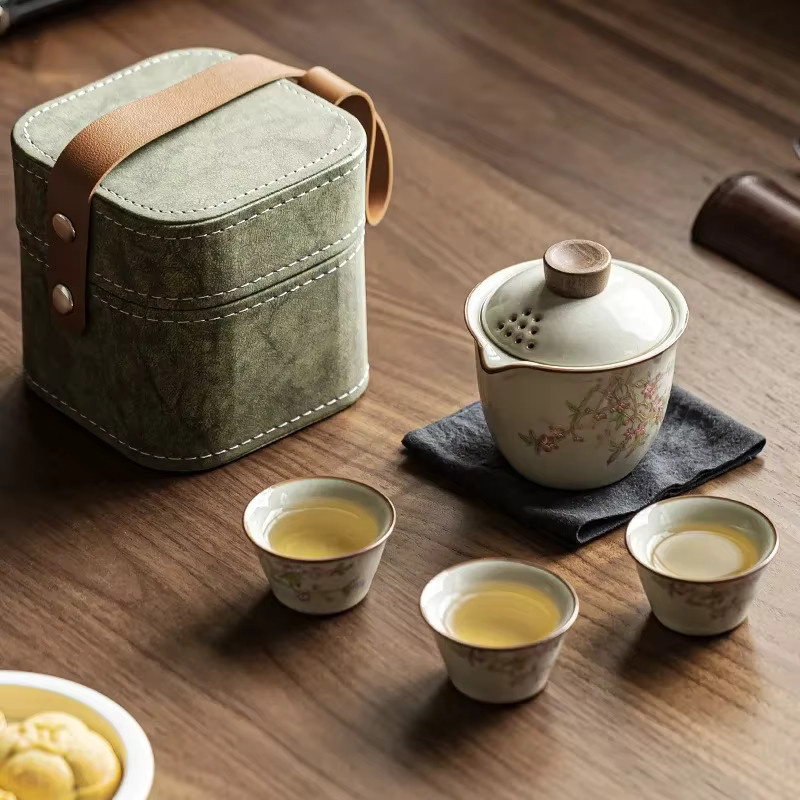 Mihuang Ru Kiln Keramik Teeset für unterwegs mit drei Tassen und floralem Design in Pfirsich Frühling Farbe - Bild 4
