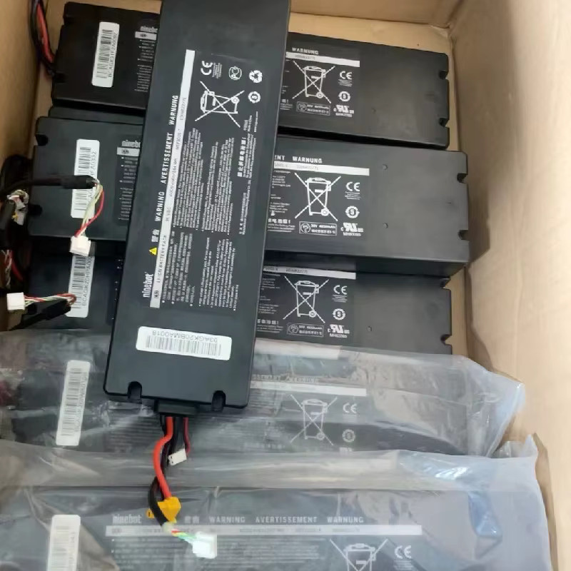 Ninebot Elektroroller-Akku 4650 mAh 36 V in Schwarz für NEF1001-T NEF1001-X AIR T15 - Bild 6