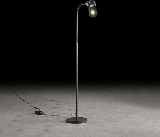 Holtkötter Aura S LED-Stehleuchte aus Platin-Glas in Rauchgrau mit dim2warm Funktion (1800K - 2900K) - Bild 1