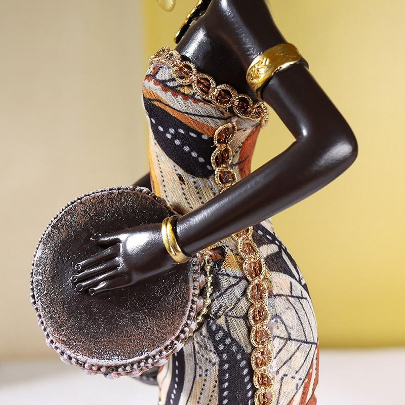 Vilead Afrikanische Frauenstatue aus Kunstharz als moderne Kunstfigur für deine Innendekoration, H x B x T: 30,5 x 30,5 x 7,5 cm - Bild 2
