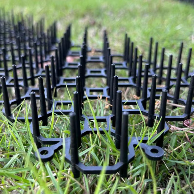 KEMORELA Katzenabwehrmatte in Schwarz als Dornenstreifen zur Abwehr von Katzen beim Graben und Klettern - Bild 3