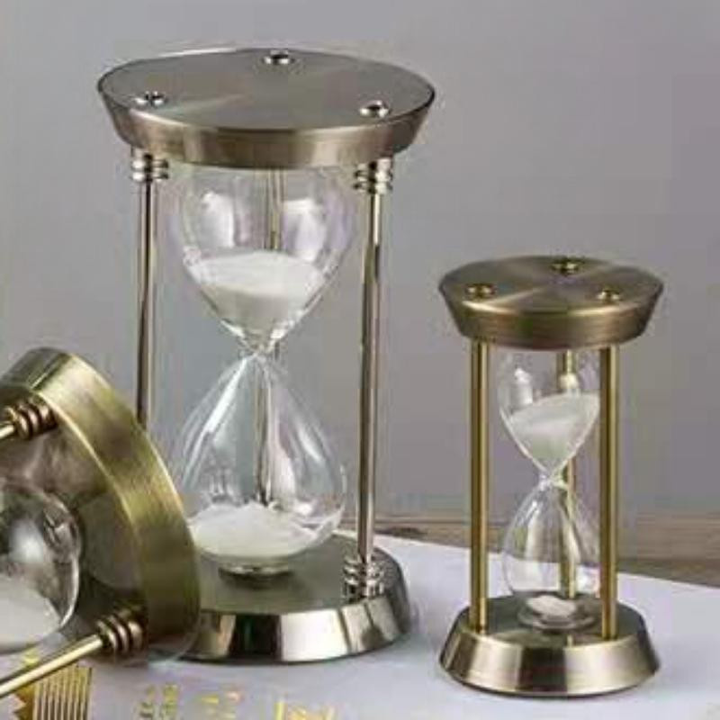 Luxus Sanduhr aus Metall mit drei Säulen als Desktop-Dekoration und Timer für 4 Minuten - Bild 2