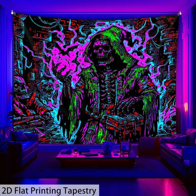 VIKAMA UV-reaktiver Wandteppich mit Sensenmann und Totenkopf in Multicolour für deine Schlafzimmerdekoration - Bild 1