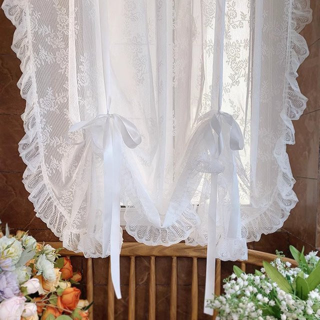AiFish Transparenter Tüllvorhang mit weißem Blumenmuster und Spitzenbesatz im Shabby Chic Stil für Fenster und Türen - Bild 1