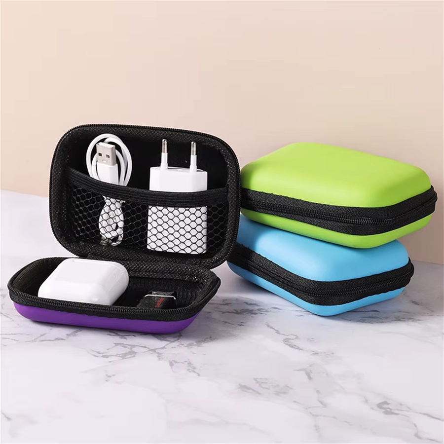 Mini Multifunktionale Digitale Tasche in Schwarz zur Aufbewahrung von Datenkabeln, USB-Sticks und Kopfhörern - Bild 4