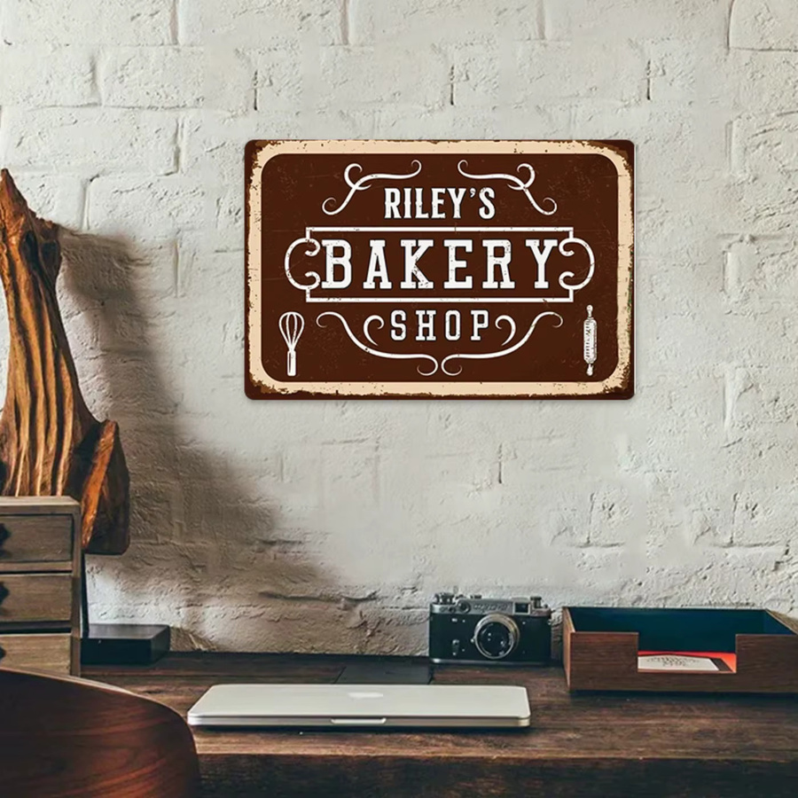 Personalisiertes modernes Bäckerei-Metallschild von CIFBUY in Rot und Braun, Breite: 20,32 cm, Höhe: 30,48 cm - Bild 2