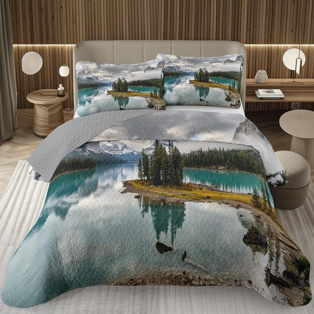 JMG Household Supplies Berg Tagesdecke Set mit Naturlandschaft Motiv in Blau, weiche Polyester Steppbettwäsche für Queen/Twin, B: 173 cm, T: 228 cm - Bild 1