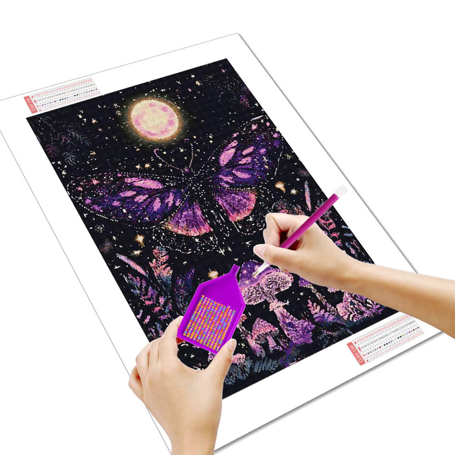 Huacan 5D Diamantmalerei Mond und Schmetterling als dekoratives Landschaftsgemälde mit Tier-Motiv, B/H: 20 x 30 cm - Bild 2