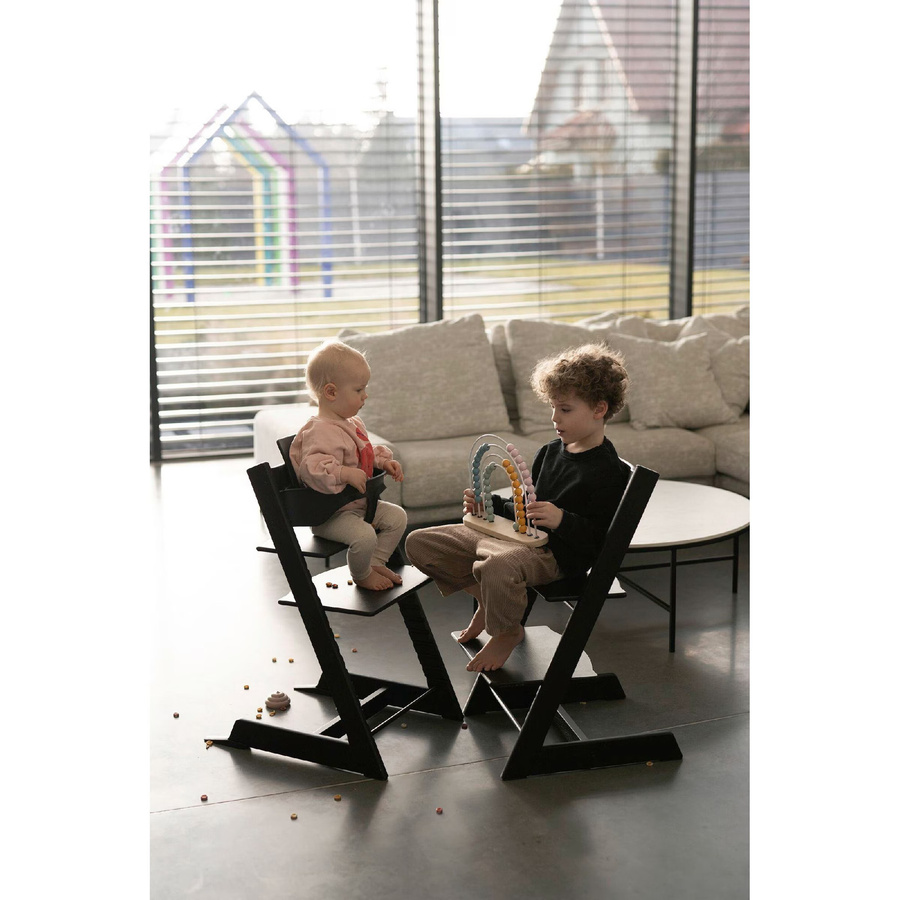 Stokke Tripp Trapp Treppenhochstuhl aus lackierter Buche in Schwarz mit Gravur, B/T/H: 49 x 46 x 78 cm - Bild 2
