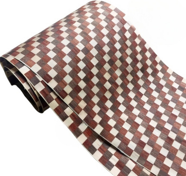Dreifarbiges Holzfurnierblatt aus Ahorn, Sapelli und Walnuss in Mehrfarbig, B/H: 40 x 250 cm - Bild 1