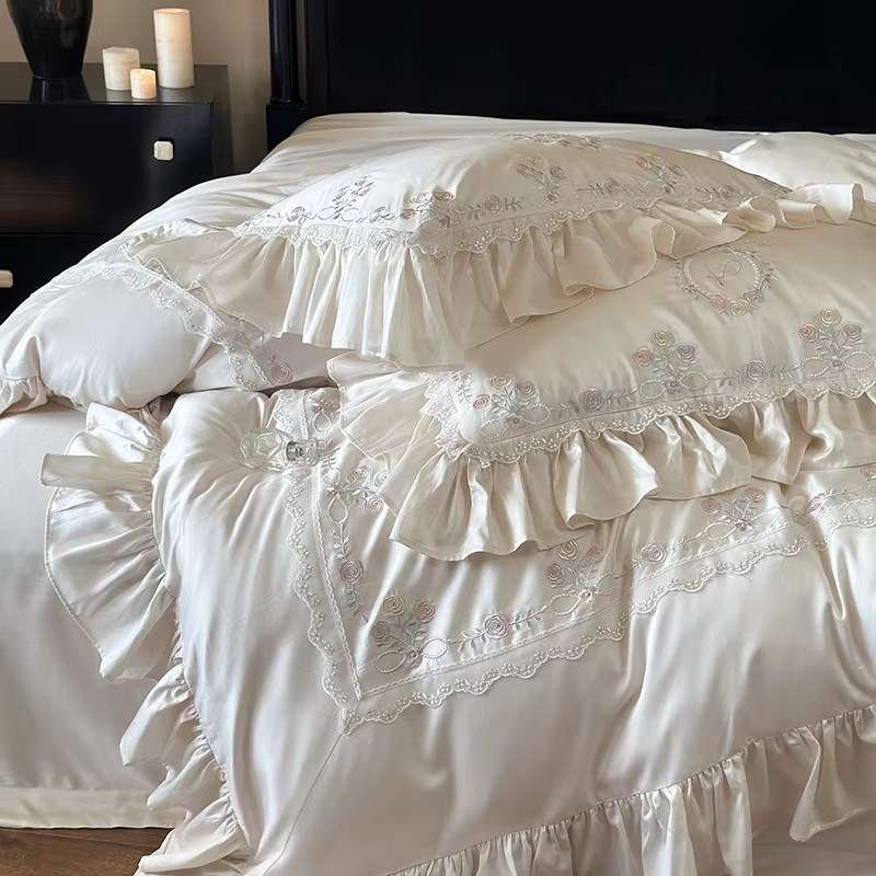 Bettwäsche-Set aus Lyocell und Bambusfaser mit Blumenstickerei und Spitze in Rose und Weiß, bestehend aus Bettbezug, Kissenbezügen sowie Spannbettlaken oder flachem Laken - Bild 4