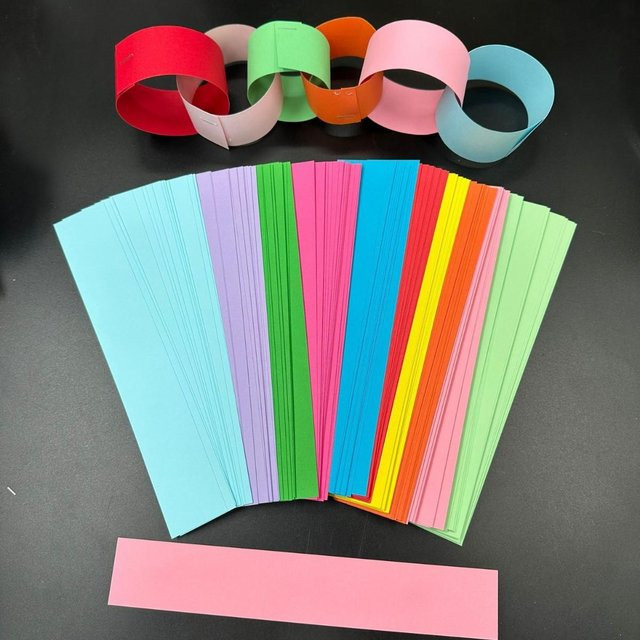 100 Stück Bunte Papierketten-Girlanden mit doppelseitigem Klebeband für deine Party- und Hochzeitsdekoration von MARKET-1 - Bild 1