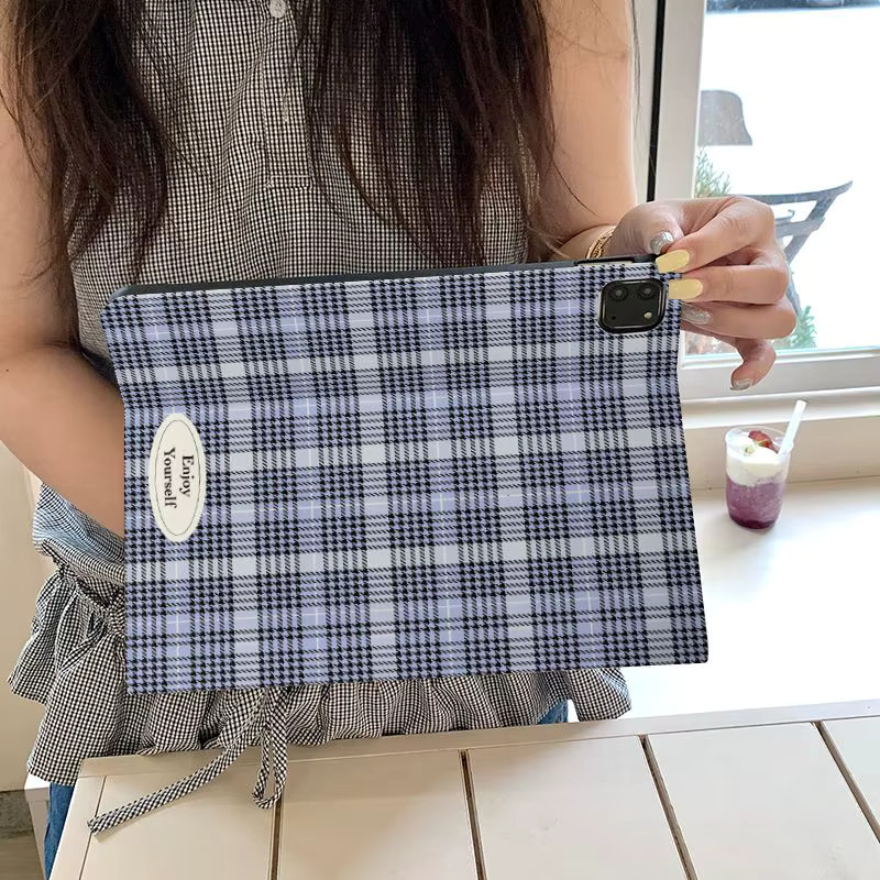 DecoPhone Creative Check Tablet-Hülle für iPad Pro 10/11 Zoll, iPad Air 3/4/5 Generation und iPad 6./7./8. Generation in Weiß - Bild 2