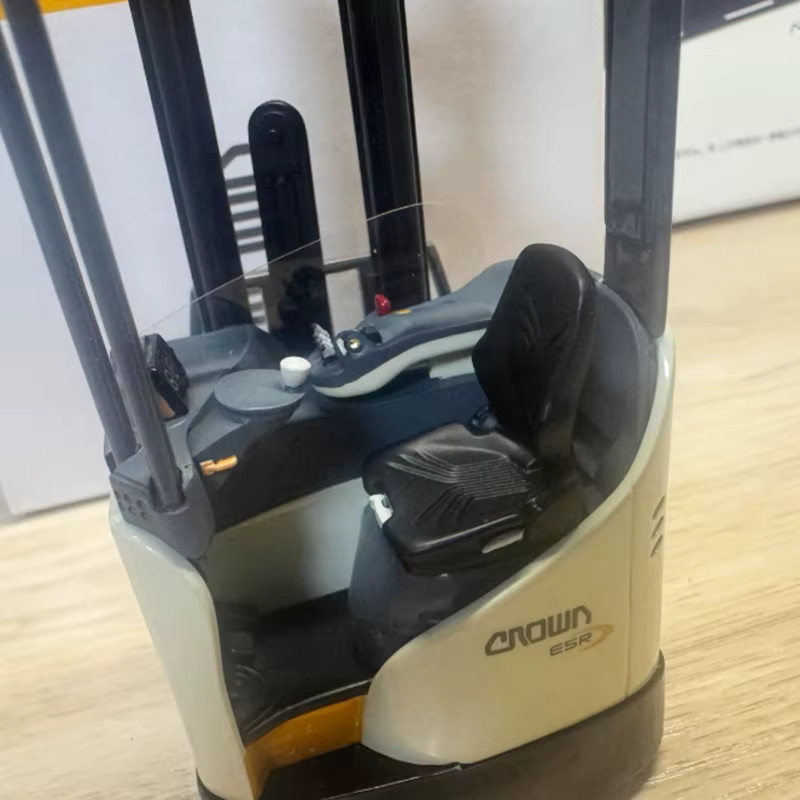 HYINUO Crown 1000 Serie Gabelstapler, Modellauto, Maßstab 1:24, Harz, ab 14 Jahren - Bild 3