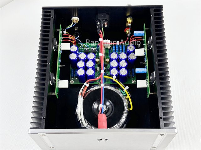 Pass Labs HIFI PASS A3 Mono Single-Ended Pure Class A Leistungsverstärker in Schwarz mit 30W Leistung und RCA & XLR Anschlüssen - Bild 1