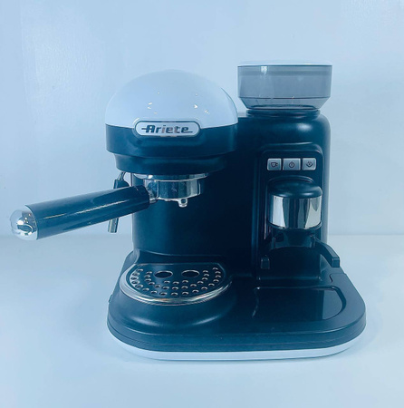 Ariete MODERNA Siebträger-Espressomaschine mit Mahlwerk in Schwarz/Weiß