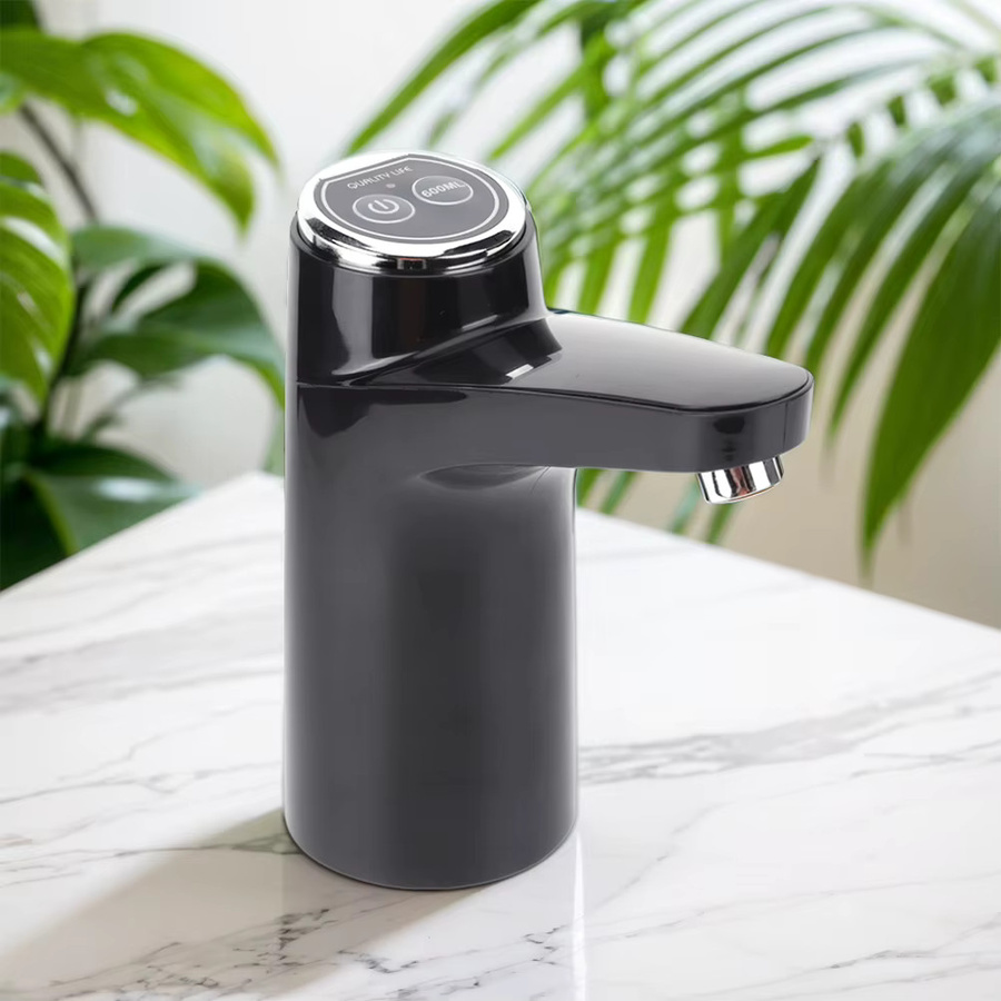ATUOTIN Elektrische Wasserpumpe für 5-Gallonen-Flaschen, USB-wiederaufladbarer automatischer Wasserspender, Schwarz - Bild 2