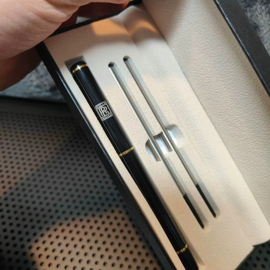 Rolls-Royce Business-Kugelschreiber aus Metall in Schwarz mit Autologo - Bild 3