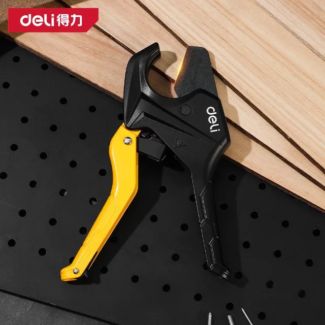 Deli Multifunktions-Rohrschneider aus Kunststoff in Schwarz für PVC, PEX und Schläuche - Bild 1