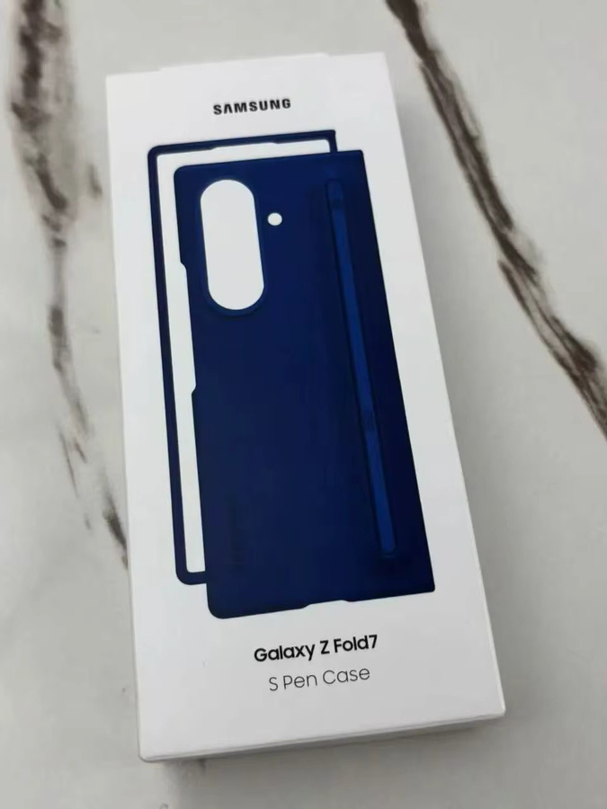 Samsung Galaxy Z Fold7 Schutzhülle mit integriertem Stifthalter in Schwarz - Bild 3