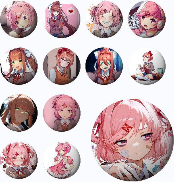 Brosche D-doki D-doki L-Literatur, Weißblech, Metall, Bunt - Bild 1