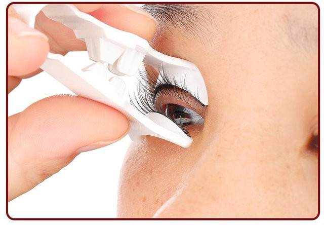 the BAY Little Devil Magnetische Klebefreie Natürliche Nude Wimpern - Bild 1