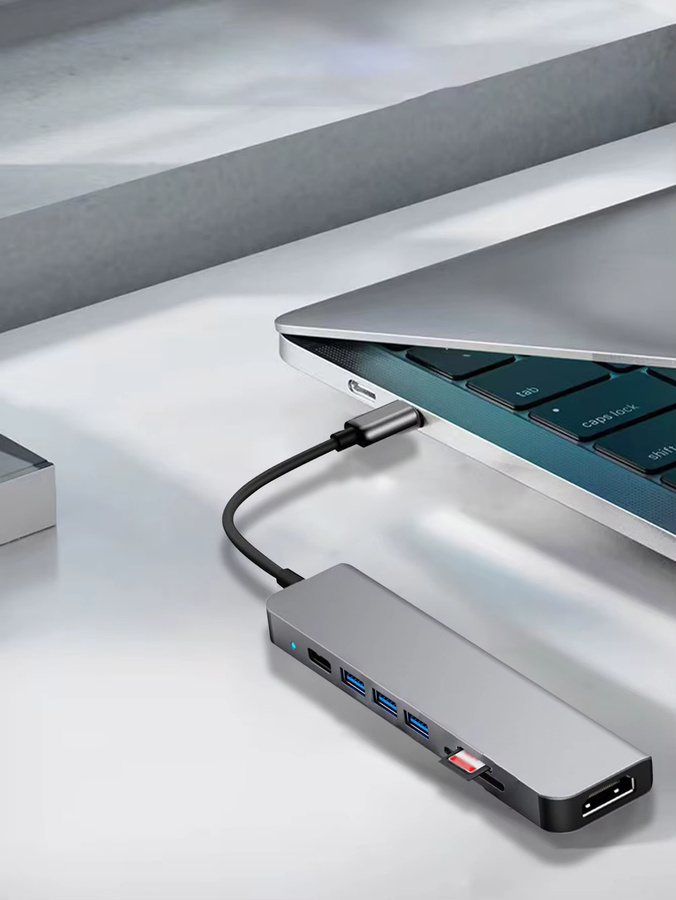 AKKHOO 7-in-1 USB-C Hub Multi-Port USB-Erweiterungsdock in Grau - Bild 3