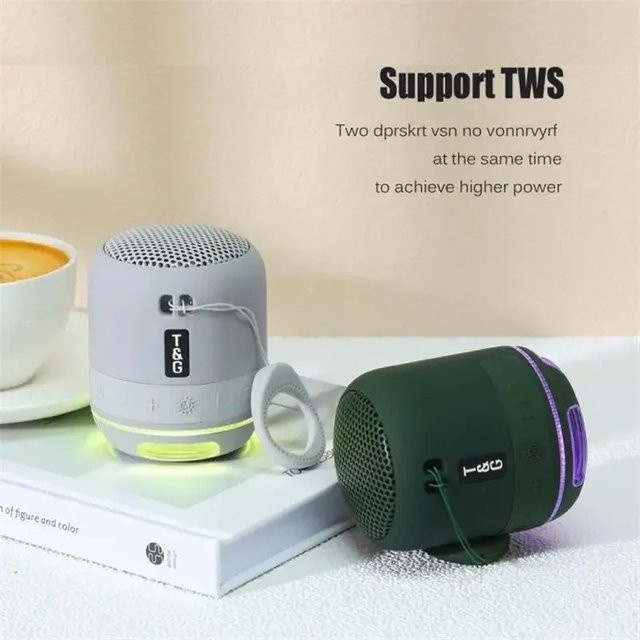 T&G Mini Bluetooth Lautsprecher TG294 mit LED Licht, Wireless Bass Box, FM Radio und TF Kartenslot in Rot - Bild 1
