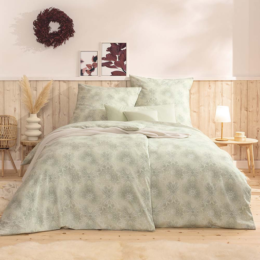 Estella Bettwäsche Venezia Ornamente aus Samt und Seide Flanell in Reseda Grün B/H: 155 x 220 cm - Bild 1