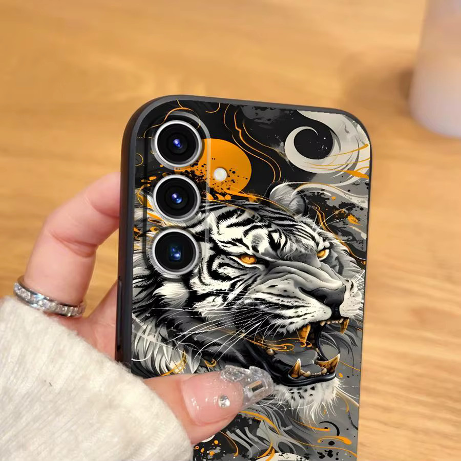 Weiche Handyhülle mit Tiger-Design in Silber und Schwarz für Samsung Galaxy A-Serie (A15, A16, A17, A23, A24, A25, A26, A32, A34, A35, A36, A52, A53, A54, A55, A56) - Bild 2