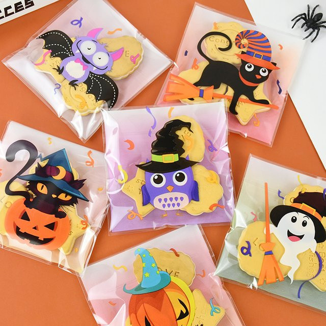 100 Stück Halloween Bonbon Beutel mit Kürbis Muster, bunte Snack Verpackung aus Kunststoff mit Klebestreifen für DIY Lebensmittelverpackung - Bild 1