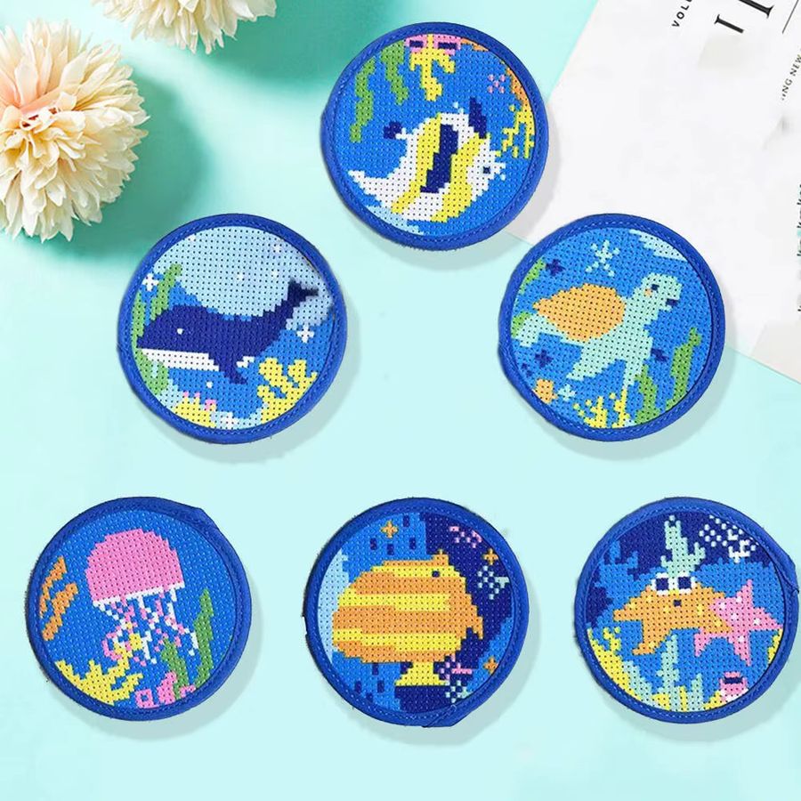 EverShine Untersetzer Set mit Kreuzstich-Stickerei Meerestiere Schildkröte Qualle Delphin Fisch Multicolor, 6 Stück - Bild 3