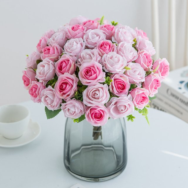 Dekorative Seidenrosen von smr in Blau und Pink für Hochzeiten, Partys und als DIY-Gartendekoration oder Fotografie-Zubehör - Bild 1