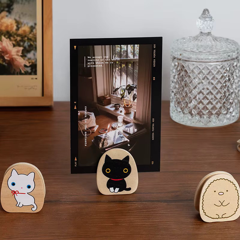 Sumikkogurashi Foto-Clip aus Holz als minimalistischer Schreibtisch-Organizer und Memo-Notizhalter in Braun, Grün und Multicolour - Bild 3