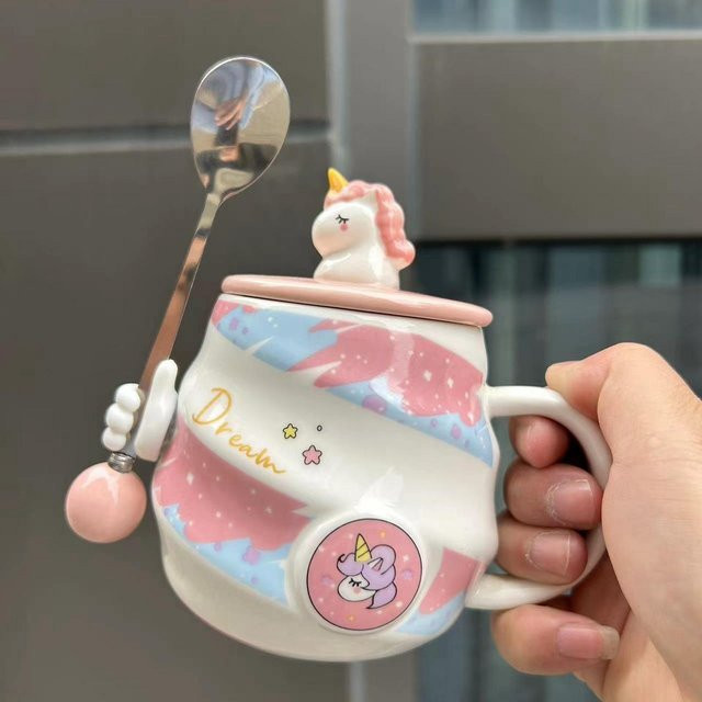 Einhorn Keramiktasse mit Deckel und Löffel in Regenbogenfarben, 450 ml - Bild 1