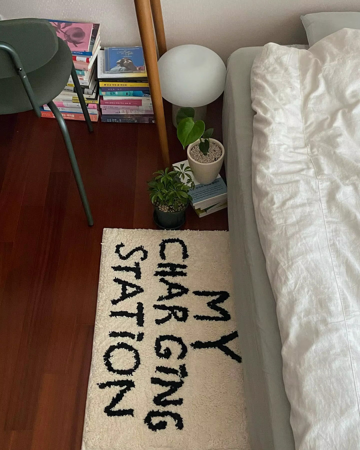 Waschbarer VIKAMA Teppich mit englischem Aufdruck in Weiß für Schlafzimmer und Eingangsbereich, rechteckig - Bild 3