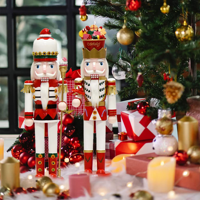 Dekorativer Nussknacker König aus Holz für Weihnachten, mehrfarbig, Höhe: 38 cm - Bild 3