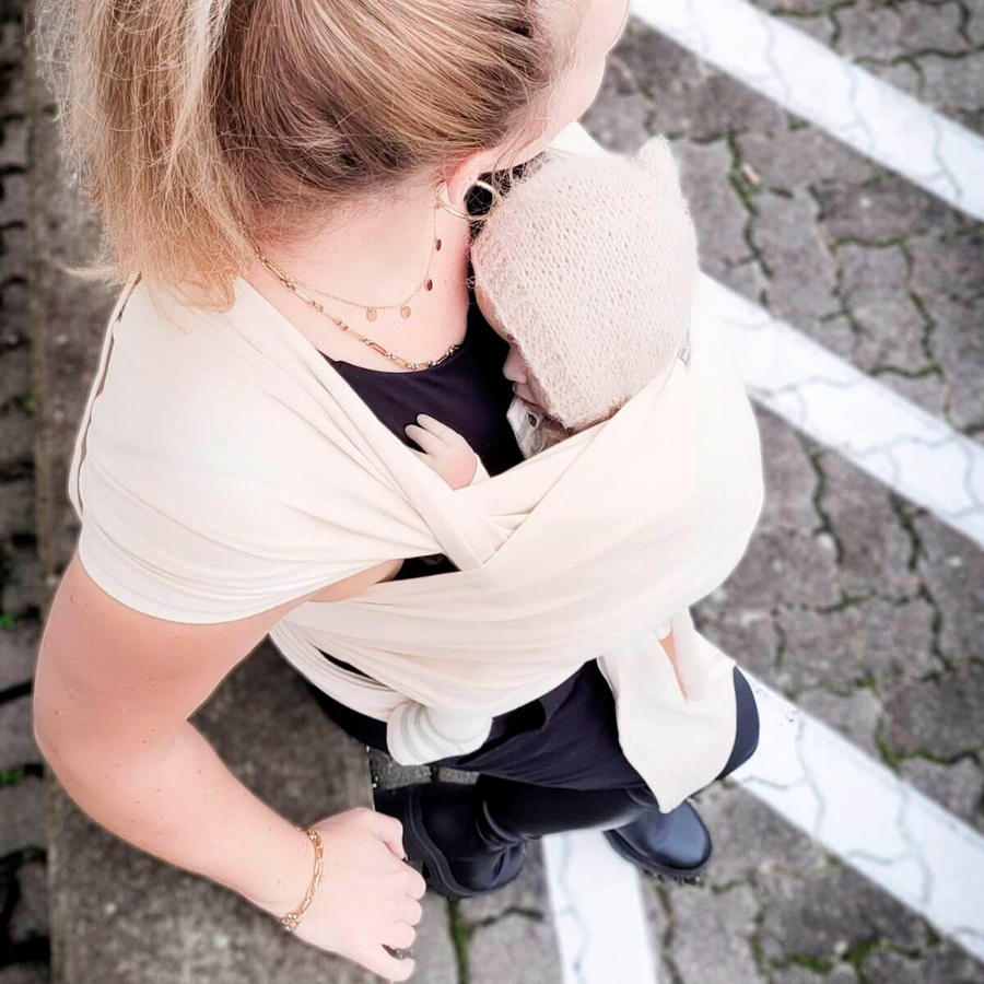 Hoppediz Babytragetuch Stretchy Wrap aus Baumwolle in Beige - Bild 2
